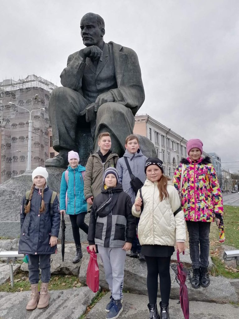 Экскурсия в музей Я. Коласа — ГУО 